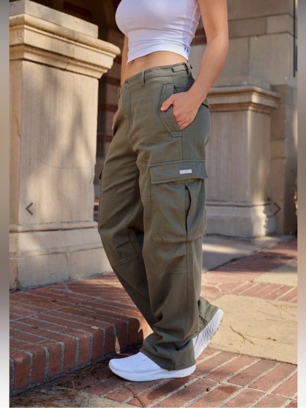 YoungLA Womens Metro Cargo Pockets Pants Womens Eucalyptus Green Small NEW NWT